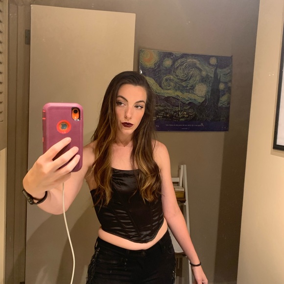 Meet your Posher, Amy - Picture 3 of 3